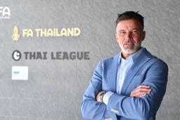 LĐBĐ Thái Lan trao cơ hội cho huấn luyện viên người Mỹ