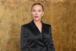 Scarlett Johansson là diễn viên có doanh thu phòng vé toàn cầu cao nhất lịch sử