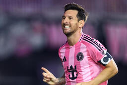 Messi nhận giải ‘Bàn thắng đẹp nhất’