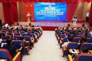 <a href="/giao-duc" title="Giáo dục" rel="dofollow">Giáo dục</a>