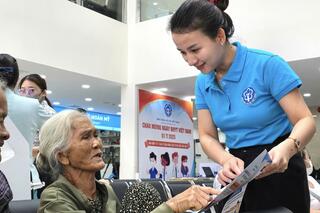 <a href="/kinh-te" title="Kinh tế" rel="dofollow">Kinh tế</a>