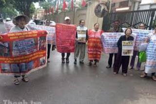 <a href="/doi-song" title="Đời sống" rel="dofollow">Đời sống</a>