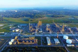 <a href="/doanh-nghiep" title="Doanh nghiệp" rel="dofollow">Doanh nghiệp</a>