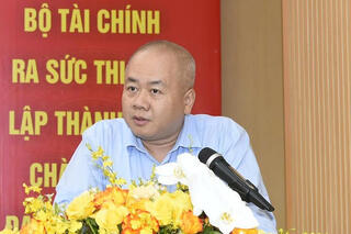 <a href="/kinh-te" title="Kinh tế" rel="dofollow">Kinh tế</a>