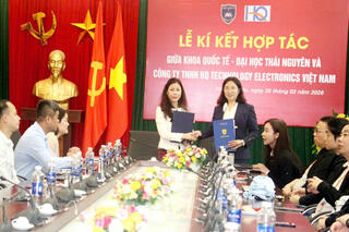 <a href="/giao-duc" title="Giáo dục" rel="dofollow">Giáo dục</a>