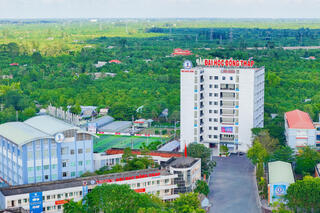 <a href="/giao-duc" title="Giáo dục" rel="dofollow">Giáo dục</a>