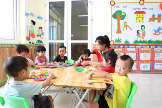 <a href="/giao-duc" title="Giáo dục" rel="dofollow">Giáo dục</a>