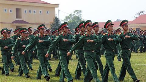 Chế độ, chính sách mới đối với quân nhân chuyên nghiệp, công nhân và viên chức quốc phòng chuyển ngành