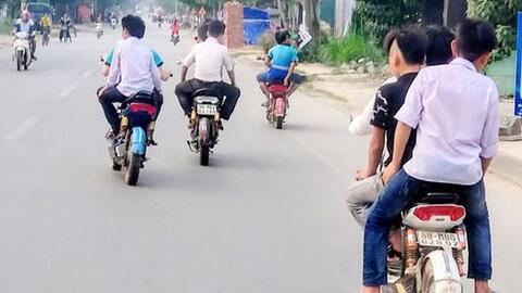 Xử lý gần 300 thanh, thiếu niên vi phạm trật tự an toàn giao thông trong đêm