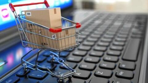 Kinh doanh hàng giả, hàng cấm trên Internet bị phạt đến 30 triệu đồng
