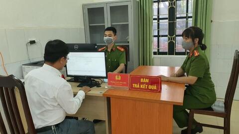 Thực hiện đăng ký xe mô tô ở cấp xã: Dễ kiểm soát phương tiện từ cơ sở