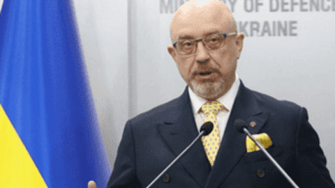 Bộ trưởng Quốc phòng Ukraine thừa nhận phải đưa binh sĩ chưa qua đào tạo ra mặt trận