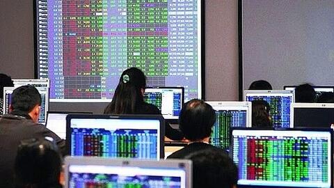 Triển vọng dài hạn của ngành Dịch vụ chứng khoán tại Việt Nam còn rất lớn