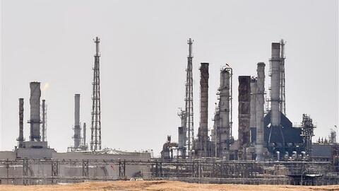 Bất chấp OPEC+ cắt giảm mạnh sản lượng, Ả rập Xê út tuyên bố bơm đủ dầu cho khu vực Bắc Á