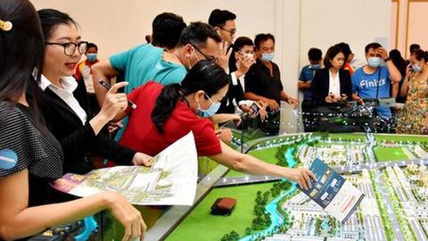 Doanh nghiệp địa ốc “thắt lưng buộc bụng” nhưng vẫn có niềm tin mãnh liệt vào thị trường?