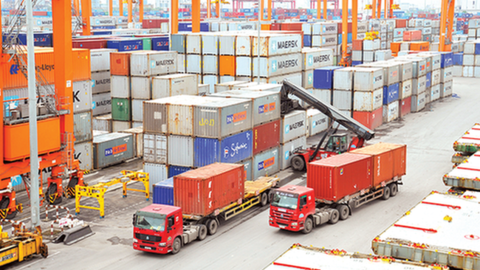 Kinh tế Việt Nam khởi sắc trong tháng đầu tiên của năm