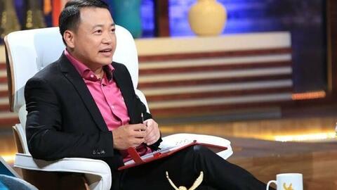 Thời lập nghiệp “3 Không” của Shark Bình: Là một trong những người đầu tiên đạt giải Cuộc thi Trí tuệ Việt Nam, thay vì “đem tiền ăn chơi” thì đi lập doanh nghiệp
