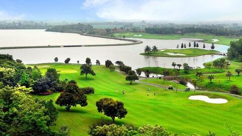 Khách tích cực chơi golf, DN kinh doanh sân golf đầu tiên trên sàn vẫn tiếp tục báo lỗ sau khi về tay đại gia ô tô Thành Công Group