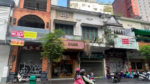 Lọt top 13 giá thuê đắt đỏ nhất thế giới, mặt bằng bán lẻ đường Đồng Khởi (Tp.HCM) đang có diễn biến lạ