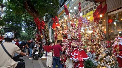Hà Nội: Không khí Giáng sinh tràn ngập khắp phố phường