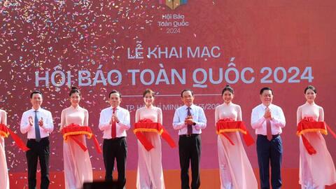 Khai mạc hội Báo toàn quốc 2024, 'hoa trăm miền' tề tựu tại Thành phố mang tên Bác