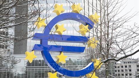 Triển vọng lãi suất của ECB khi đồng euro mạnh lên