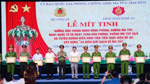 Mít tinh hưởng ứng Tháng Hành động phòng, chống ma túy 26/6