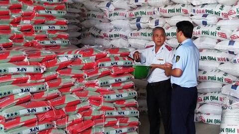 Tiền Giang: Phát hiện nhiều cơ sở vi phạm trong lĩnh vực phân bón, thuốc bảo vệ thực vật