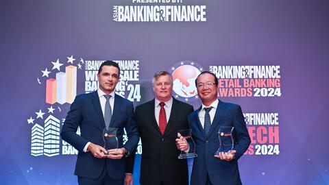 Hiệu quả chiến lược bán lẻ cộng hưởng số hóa của HDBank gây ấn tượng với tổ chức quốc tế