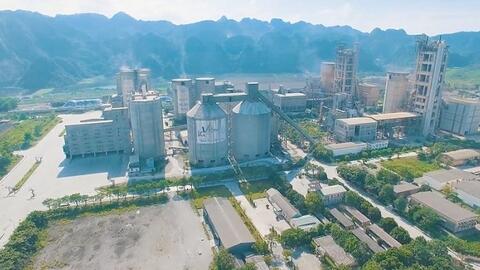 Công ty CP Xi măng Vicem Bút Sơn khai thác nước mặt vượt lưu lượng cho phép