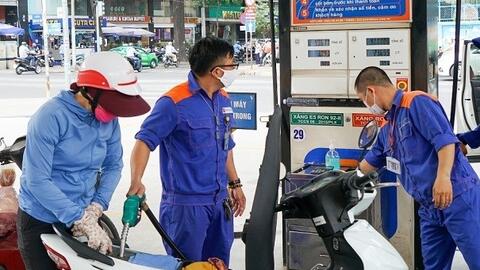 Xăng RON 95 có thể xuống dưới 21.000 đồng/lít