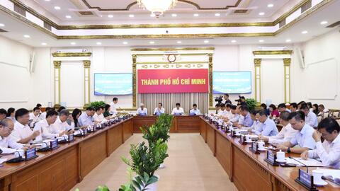 Kinh tế TP Hồ Chí Minh tăng trưởng khá, phục hồi ổn định
