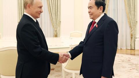 Chủ tịch Quốc hội Trần Thanh Mẫn hội kiến Tổng thống Nga Vladimir Putin