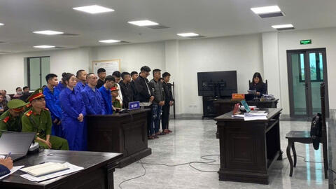 Hỗn chiến lúc rạng sáng, 17 bị cáo lĩnh mức án gần 50 năm tù