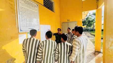 Đề xuất mới: Phạm nhân được mang thuốc phòng bệnh, được phép tương trợ vật chất