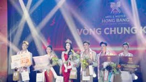 Sinh viên thi nhan sắc ở trường đại học, được rèn gì?