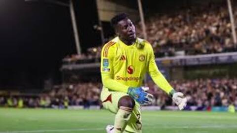 Man Utd 'dở khóc dở cười' với thủ thành Onana