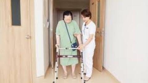 Thay khớp gối bằng robot AI tại Vinmec Hải Phòng, bệnh nhân đi lại sau 3 giờ