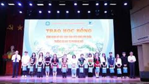 Học bổng nâng bước sinh viên, lan tỏa bản sắc Việt