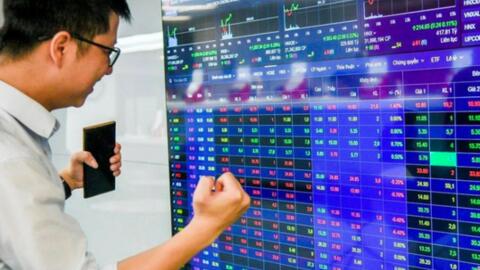 Chứng khoán tháng 5/2026: VN-Index vượt đỉnh lịch sử, dòng tiền chờ xác nhận