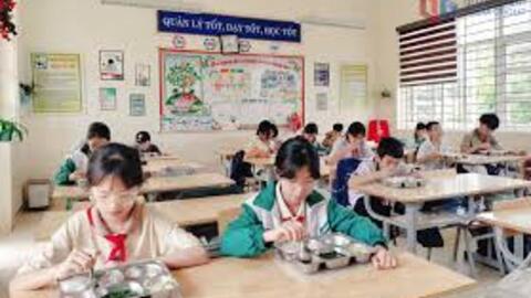 Quảng Ninh kiểm soát chặt chẽ thực phẩm học đường