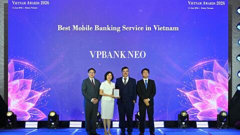 VPBank ghi dấu tại The Asian Banker với 3 giải thưởng về số hóa, AI và phát triển bền vững