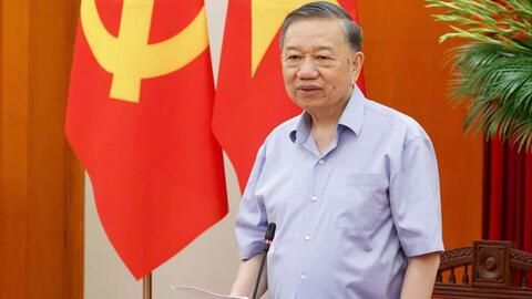 Nghiên cứu giảm biên chế "quản lý giáo dục", tăng biên chế "trực tiếp giảng dạy"