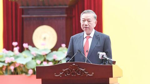 “Thành phố Hồ Chí Minh phải viết tiếp chương phát triển mới, lớn hơn, đẹp hơn”