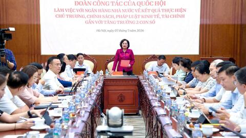 Điều hành chính sách tiền tệ phối hợp với các chính sách kinh tế vĩ mô, phấn đấu tăng trưởng 2 con số