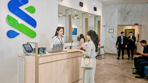 Standard Chartered Việt Nam nâng tầm đặc quyền Dịch vụ Ngân hàng Ưu tiên, cùng các ưu đãi chào mừng khách hàng mới