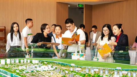 Chuyển động mới tại thị trường bất động sản khu Nam TP. Hồ Chí Minh: Dự án “hồ hởi” ra hàng