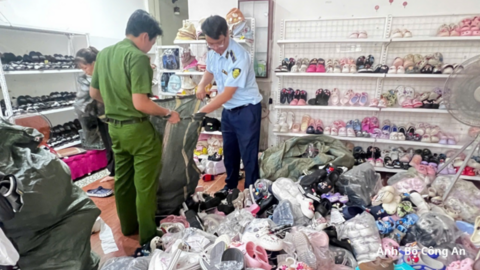 Quảng Trị: Bảo vệ người tiêu dùng trước vấn nạn hàng giả, hàng nhái