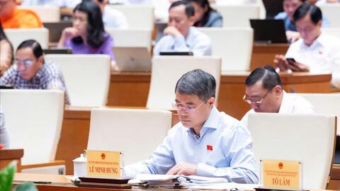 Trình Quốc hội giải pháp quản lý giá thuốc, thiết bị y tế, ngăn mua bán lòng vòng nâng giá