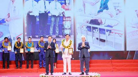 Từ giường bệnh trở về, người điều dưỡng tiếp tục hành trình vì người bệnh